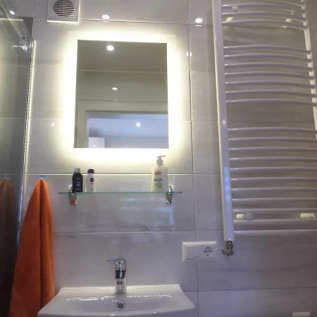 1 Zi. Naehe Flughafen/messe Stuttgart 24h *