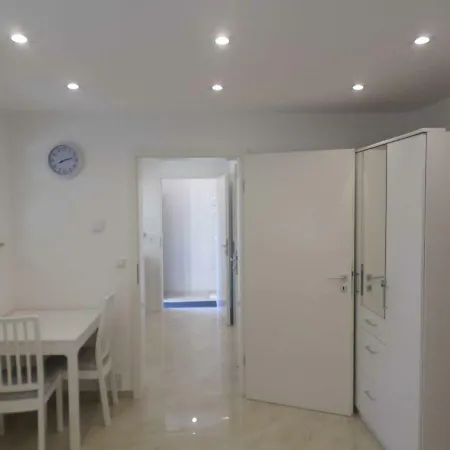 Apartamento 1 Zi. Naehe Flughafen/messe Stuttgart 24h