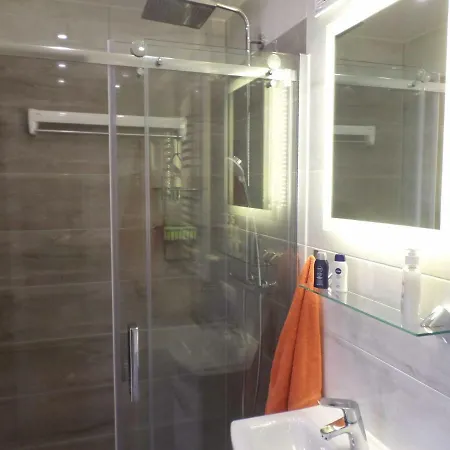 1 Zi. Naehe Flughafen/messe Stuttgart 24h *