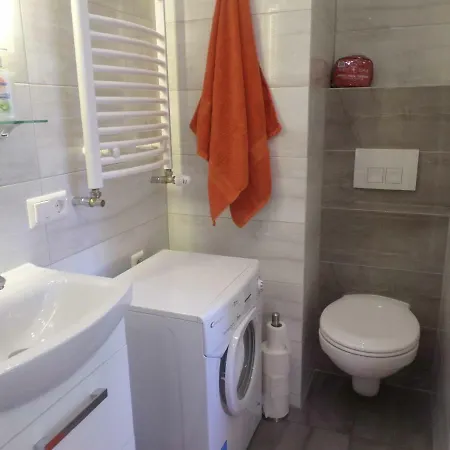 Apartamento 1 Zi. Naehe Flughafen/messe Stuttgart 24h Waldenbuch