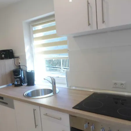 1 Zi. Naehe Flughafen/messe Stuttgart 24h *